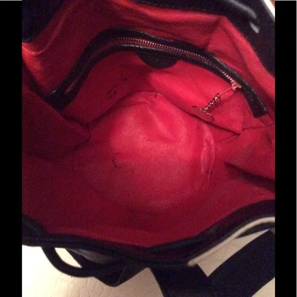 Celine Black and Cream Shoulder Bag - Picture 6 of 8